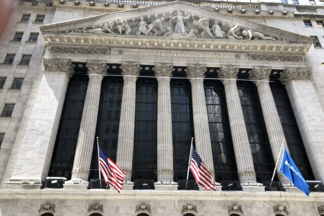 ニューヨーク証券取引所の写真